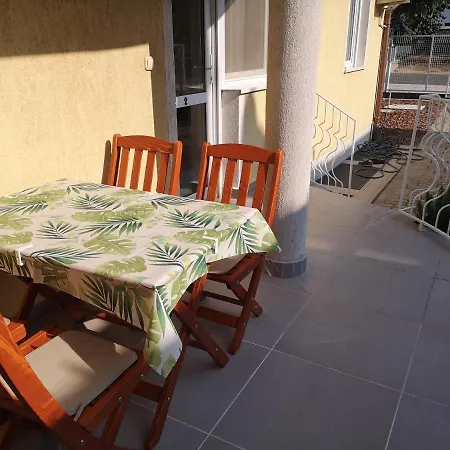 Atlantika Apartment *